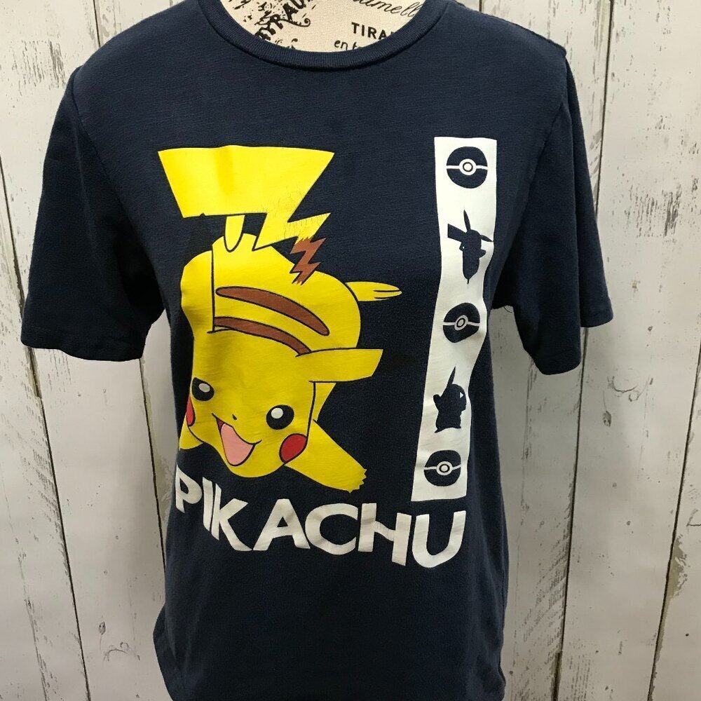 Boys Pokemon Pikachu t-shirt navy size 2XL (18) Pre-owned
